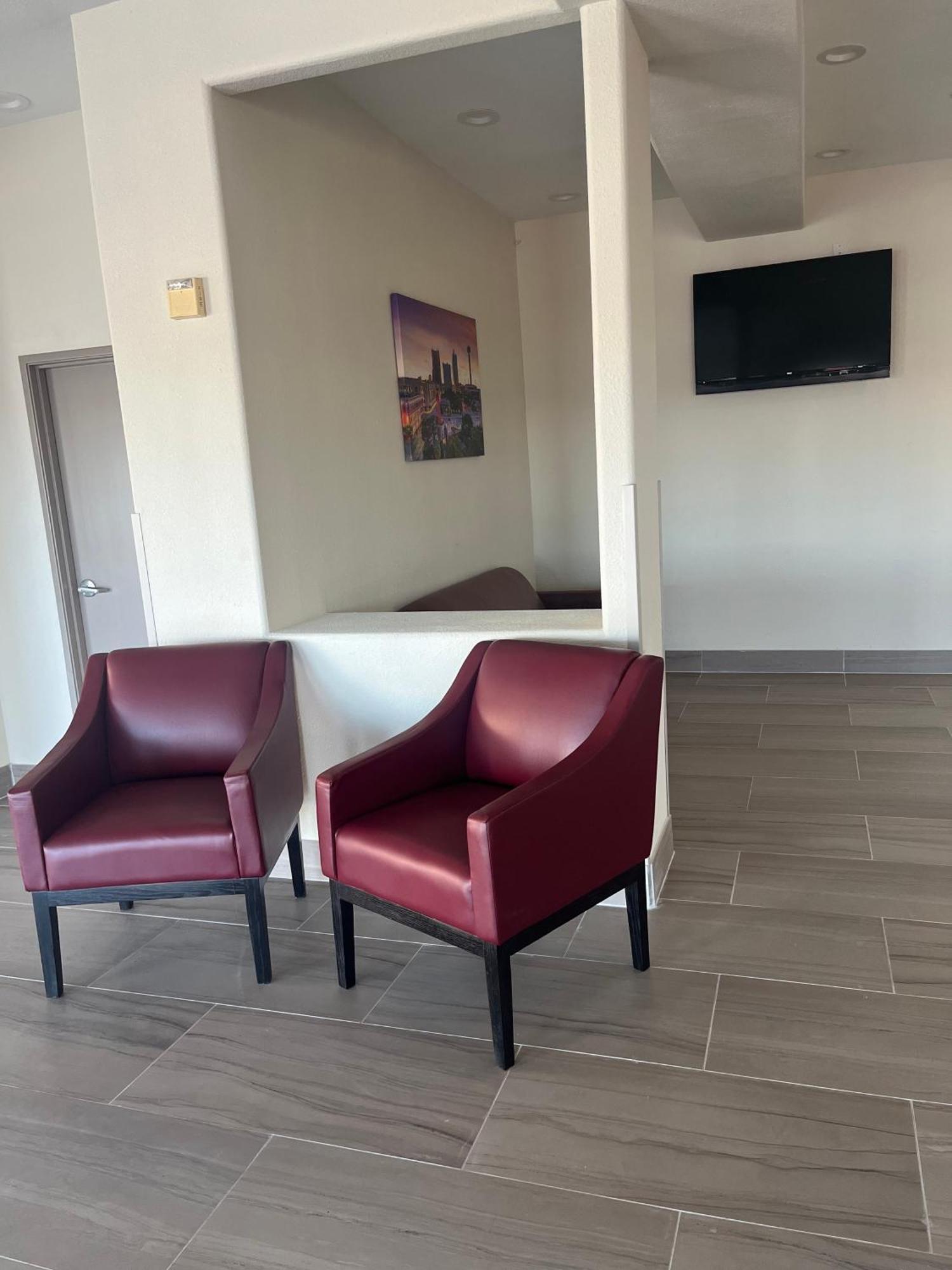 Red Roof Plus San Antonio Northeast 외부 사진