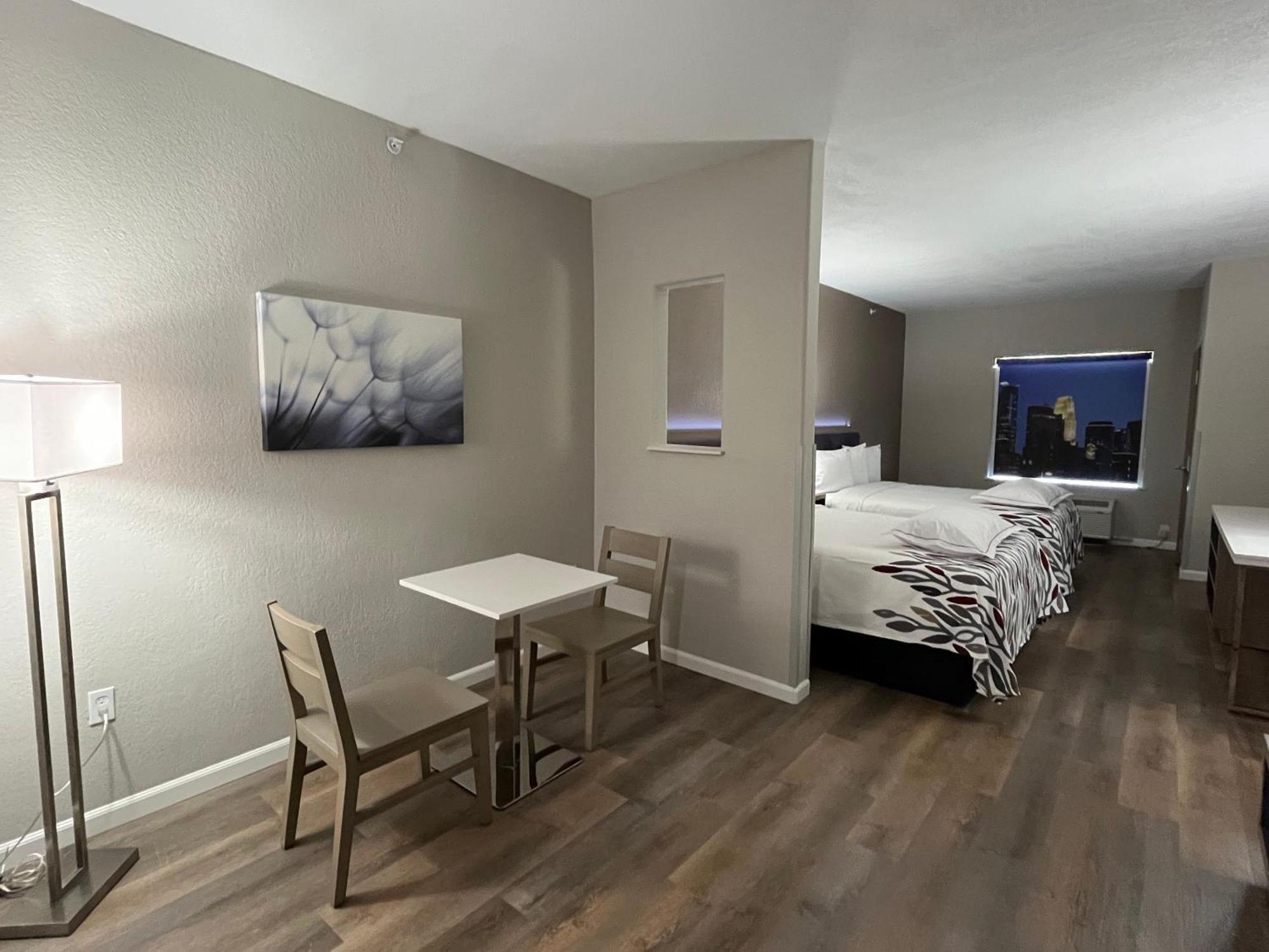 Red Roof Plus San Antonio Northeast 외부 사진